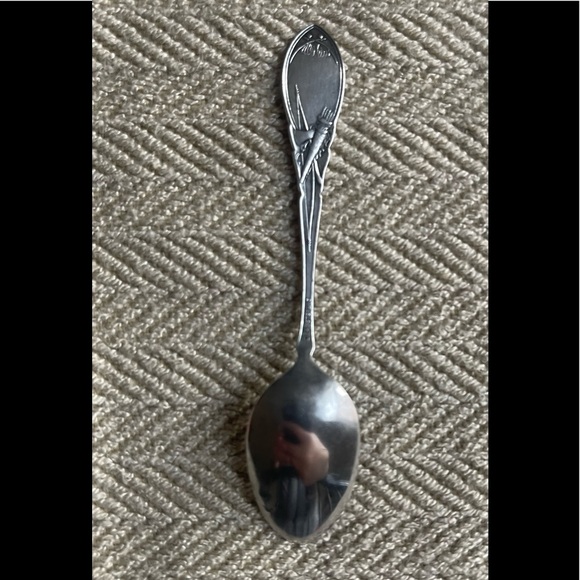 Sterling Silver Niagara Falls Native American Souvenir Spoon - Picture 4 of 5